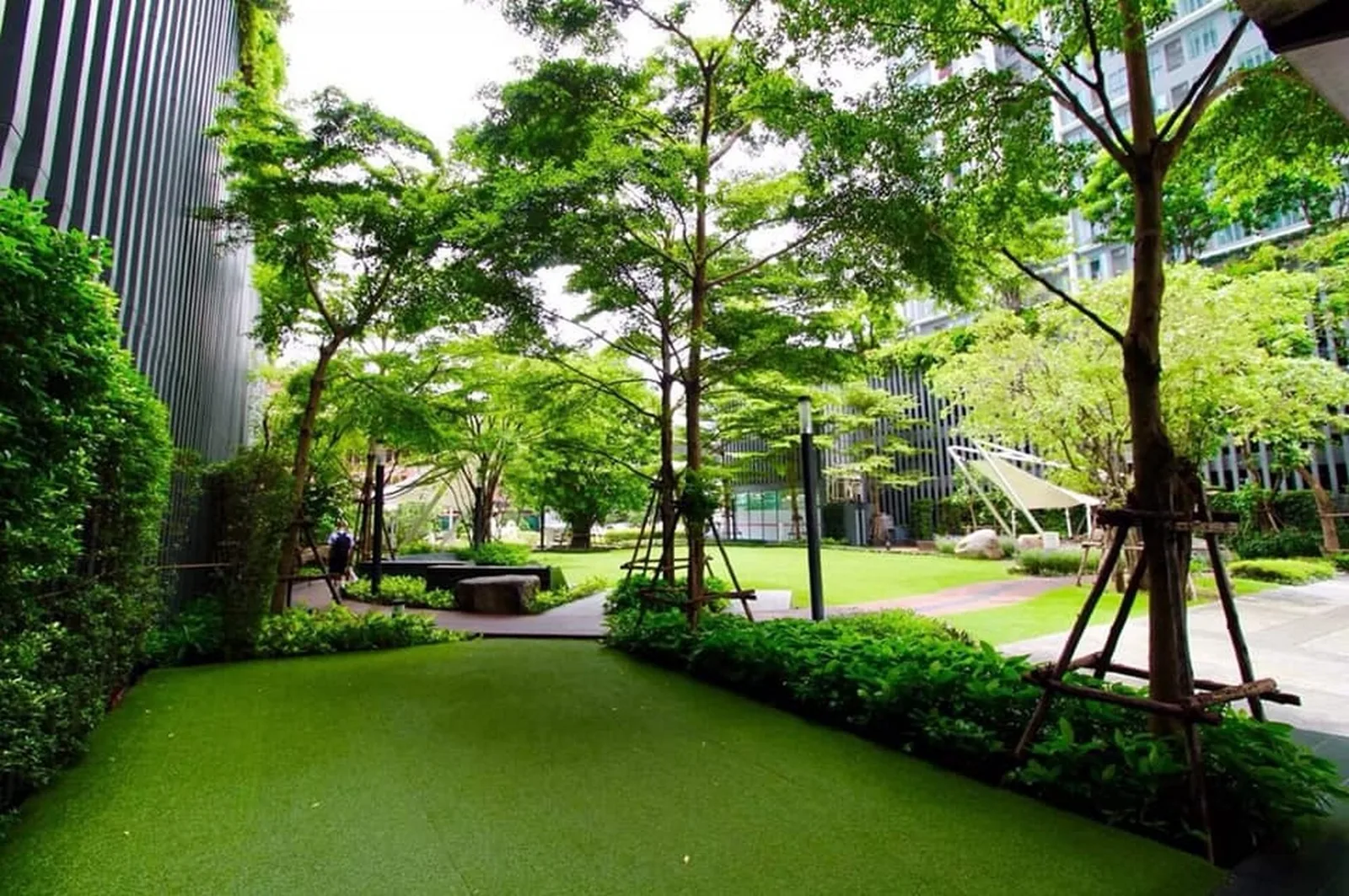 Ideo Mobi Sukhumvit 81 — photo 16