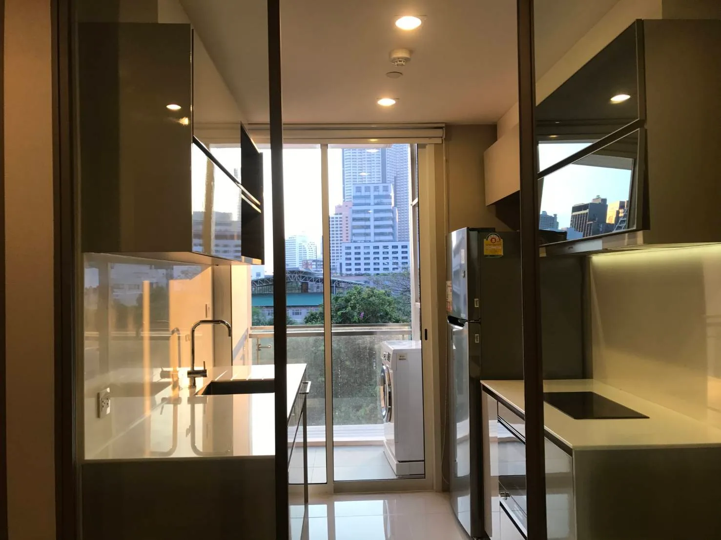 The room Sathorn - TanonPun — photo 5