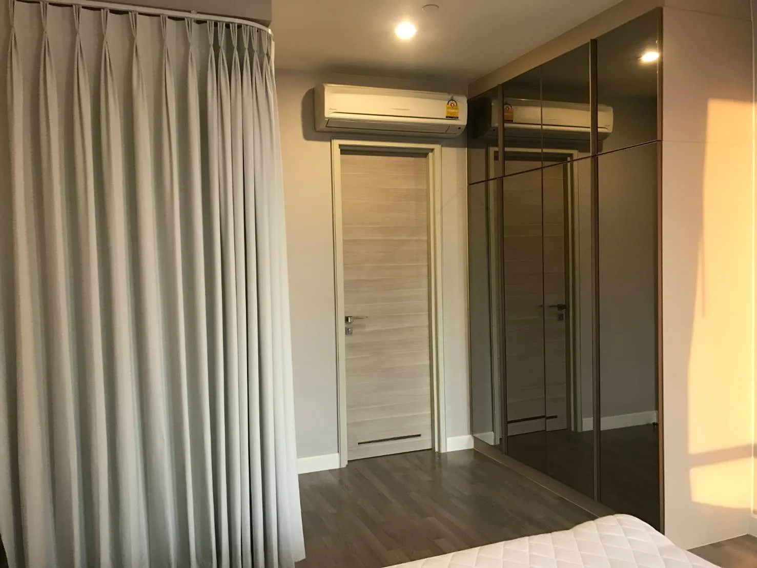 The room Sathorn - TanonPun — photo 9