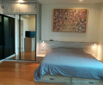 Aguston Sukhumvit 22
