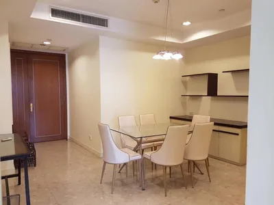 Hampton Thonglor 10