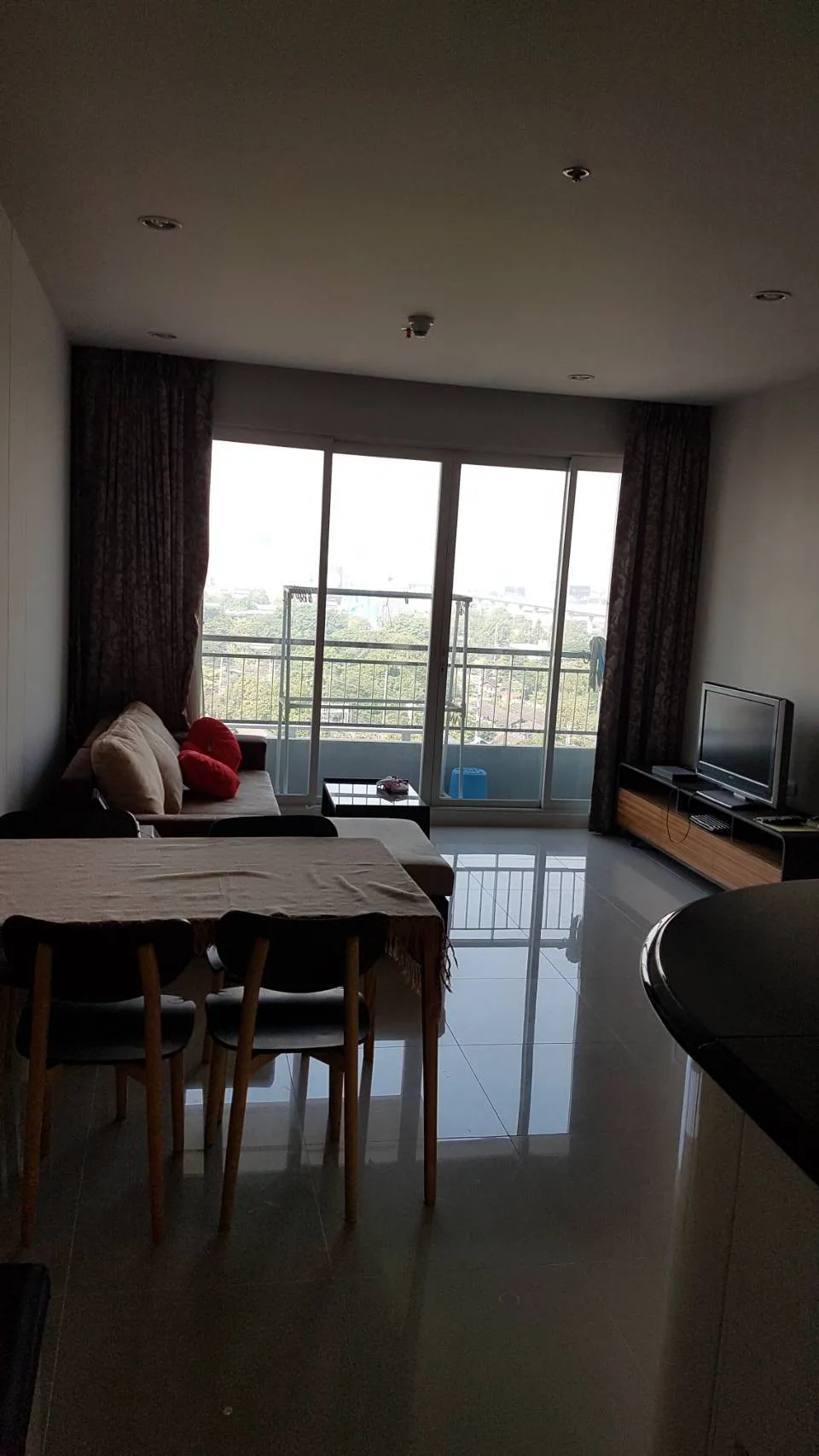 Circle Condominium — photo 2