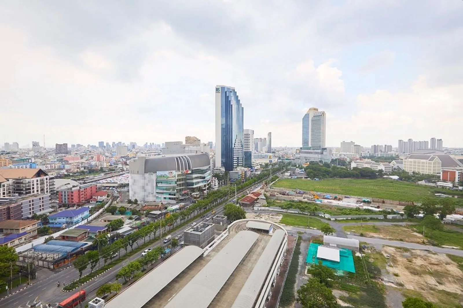 Noble Revolve Ratchada — photo 15