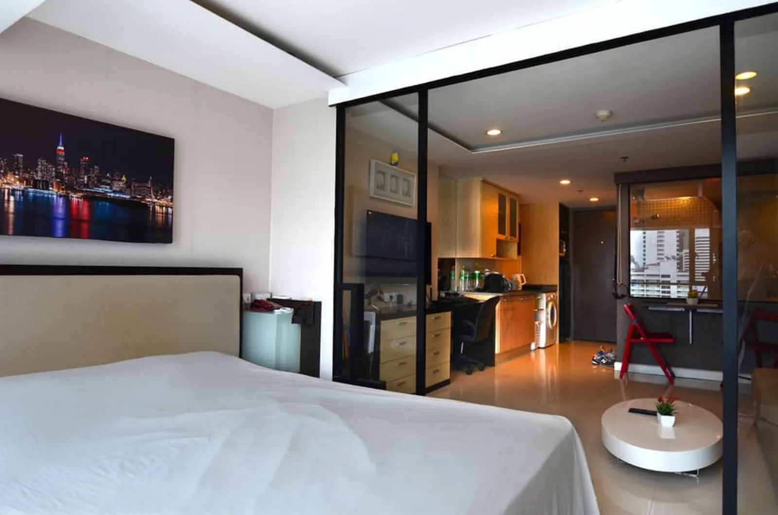 The Trendy Condominium — photo 9