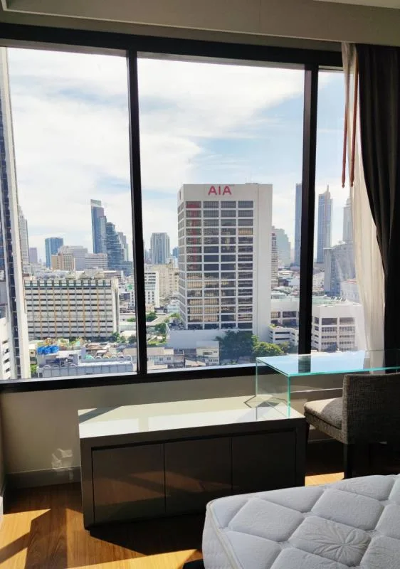 M Silom — photo 6