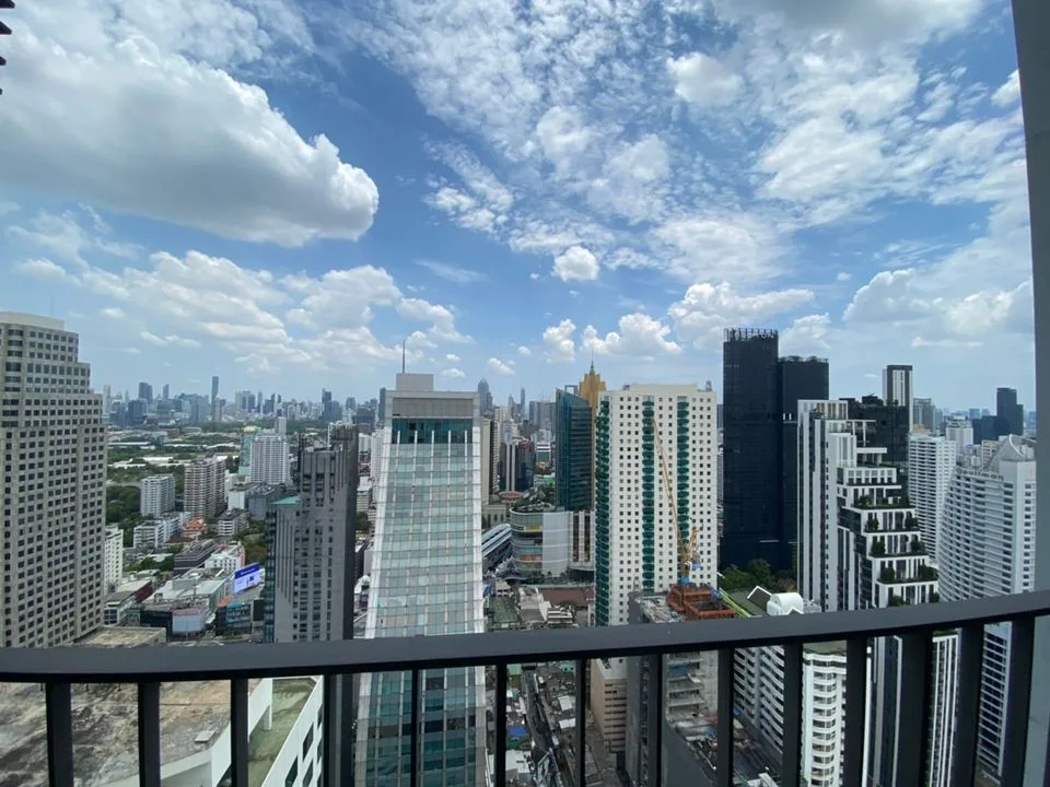 Edge Sukhumvit 23 — photo 8