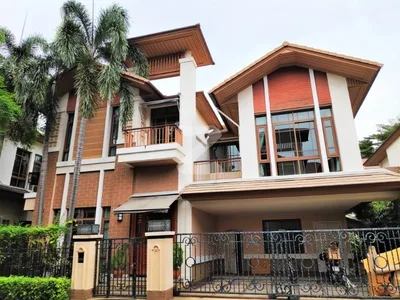 Moobaan Sansiri