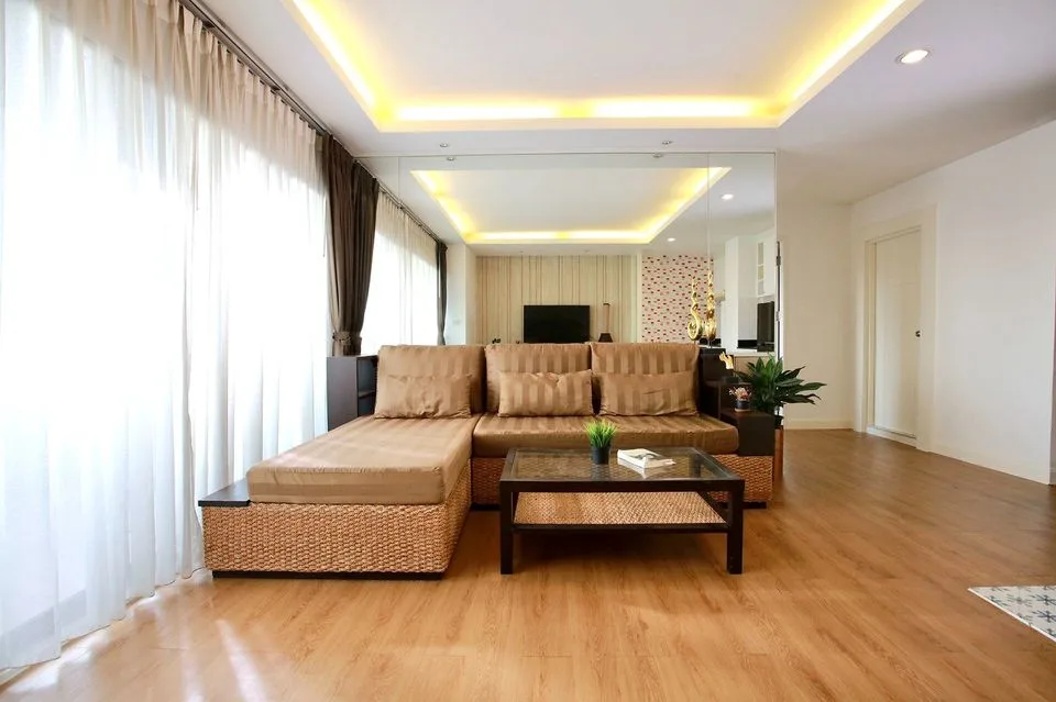 Phasuk Place — photo 4