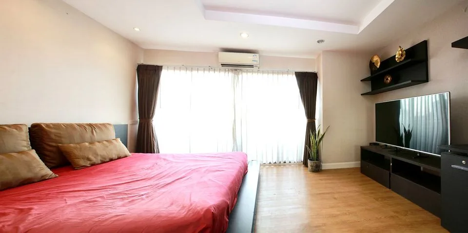 Phasuk Place — photo 8