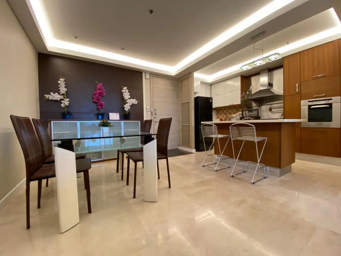 Silom Grand Terrace — photo 2