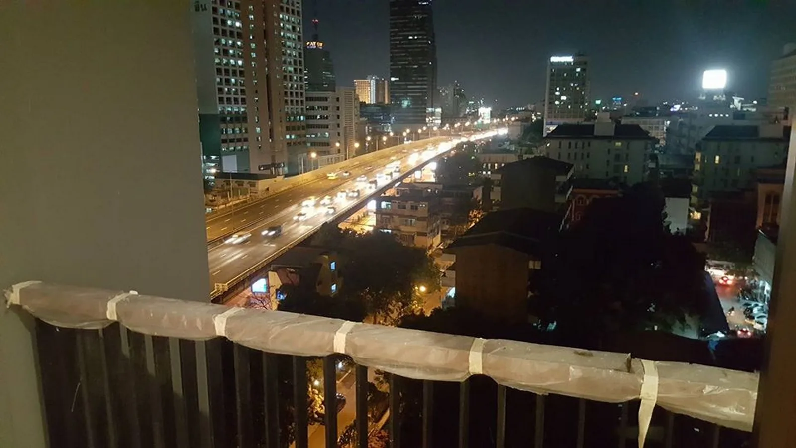 Noble Revolve Silom — photo 6