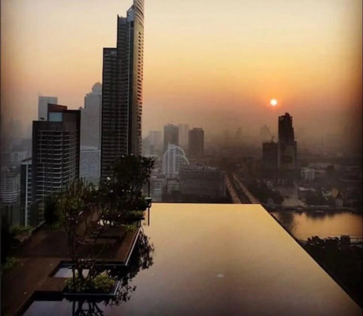 Urbano Absolute Sathon - Taksin — photo 15