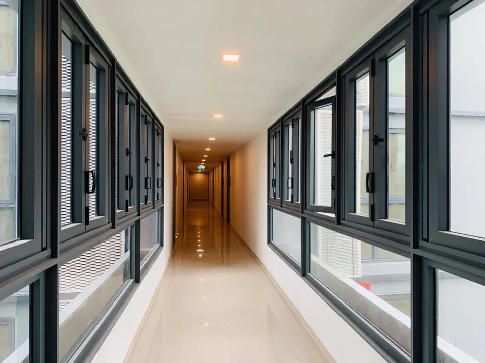 Taka Haus Ekamai 12 — photo 9