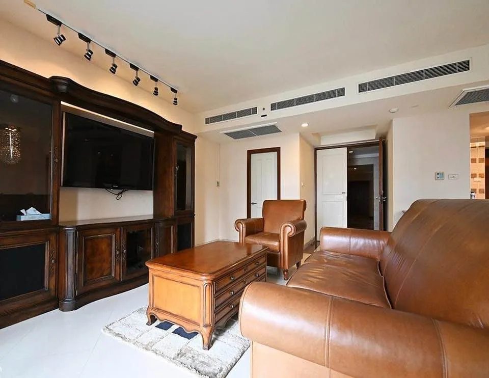 All Season Mansion — photo 2