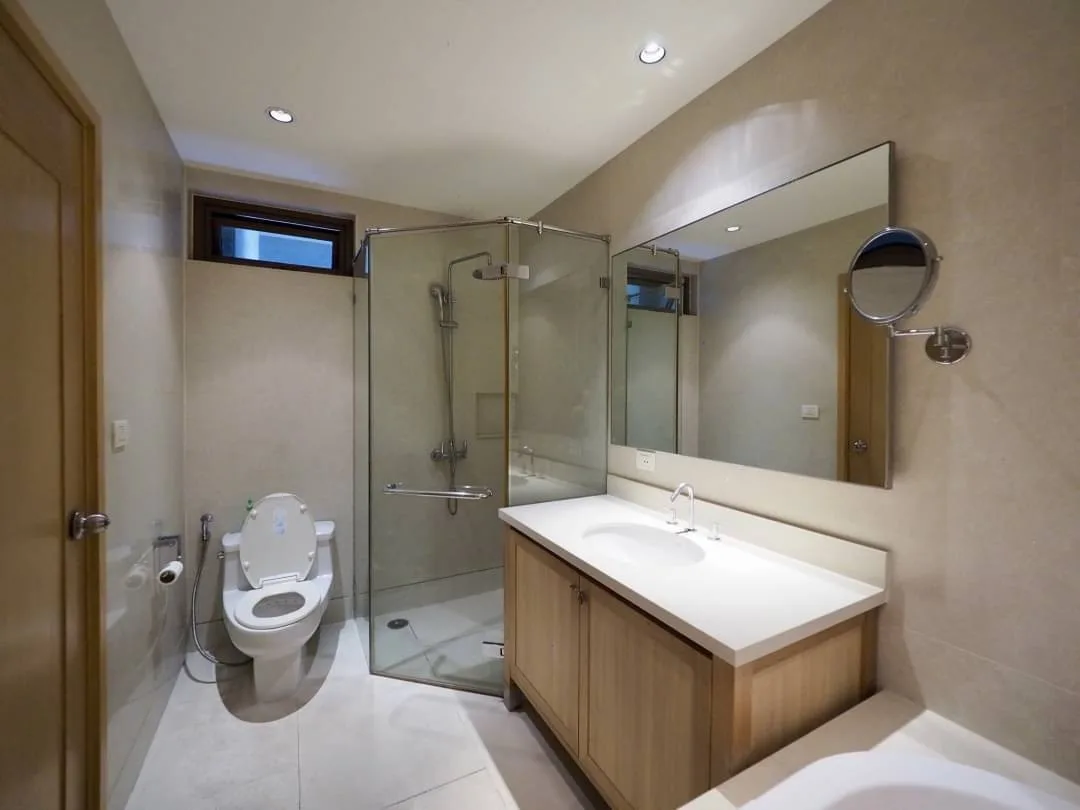 The Emporio Place — photo 11