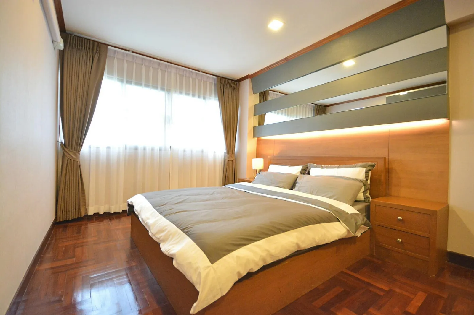 Thonglor Tower — photo 7