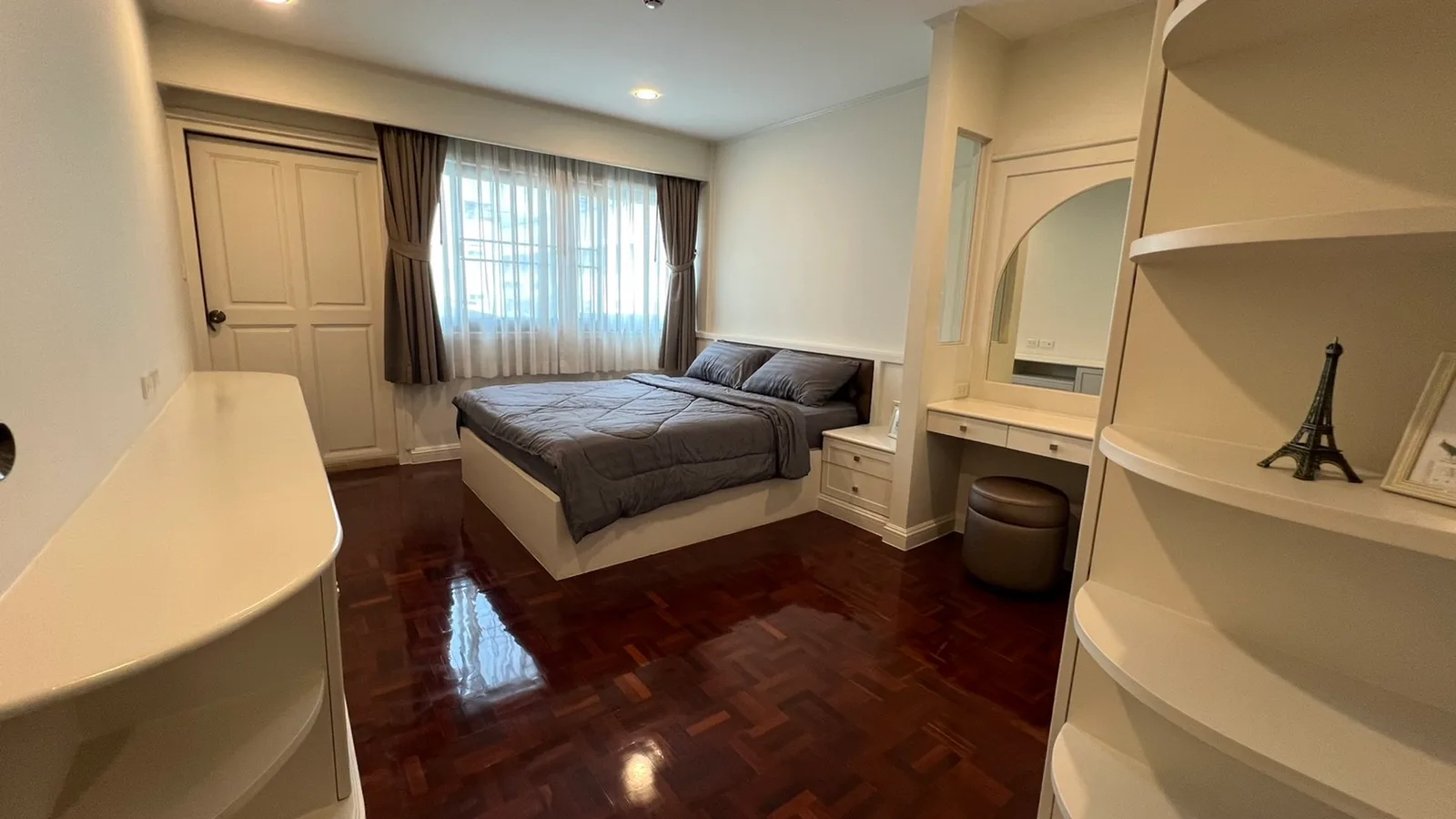 M Tower Apartment — photo 6