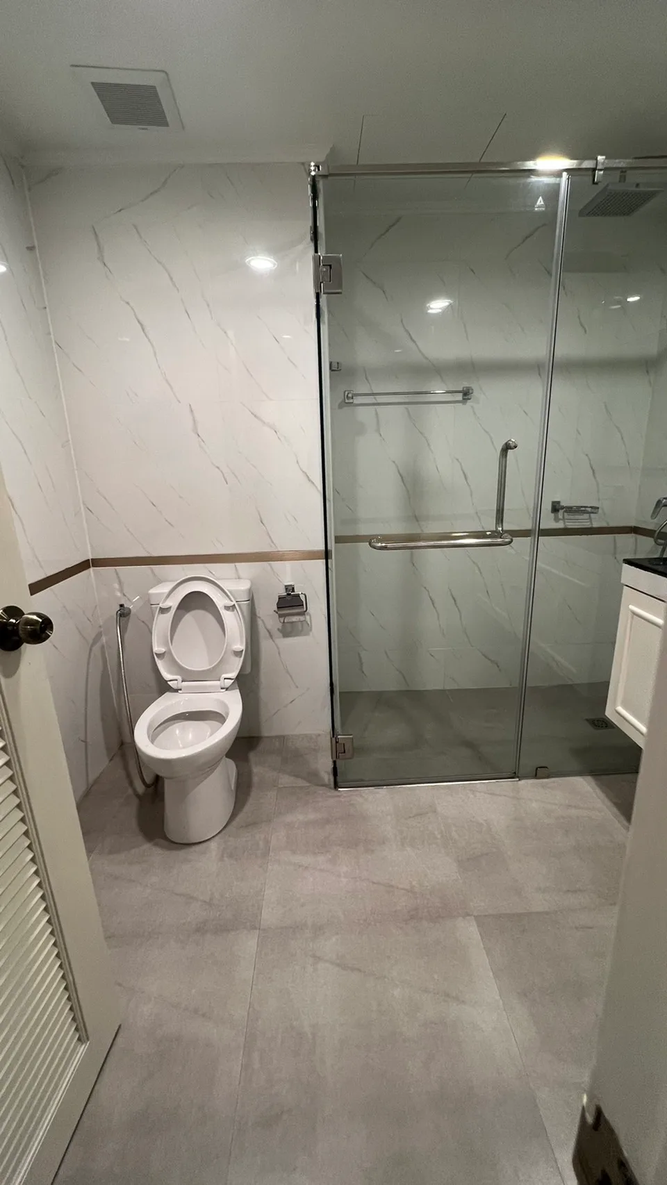 M Tower Apartment — photo 7