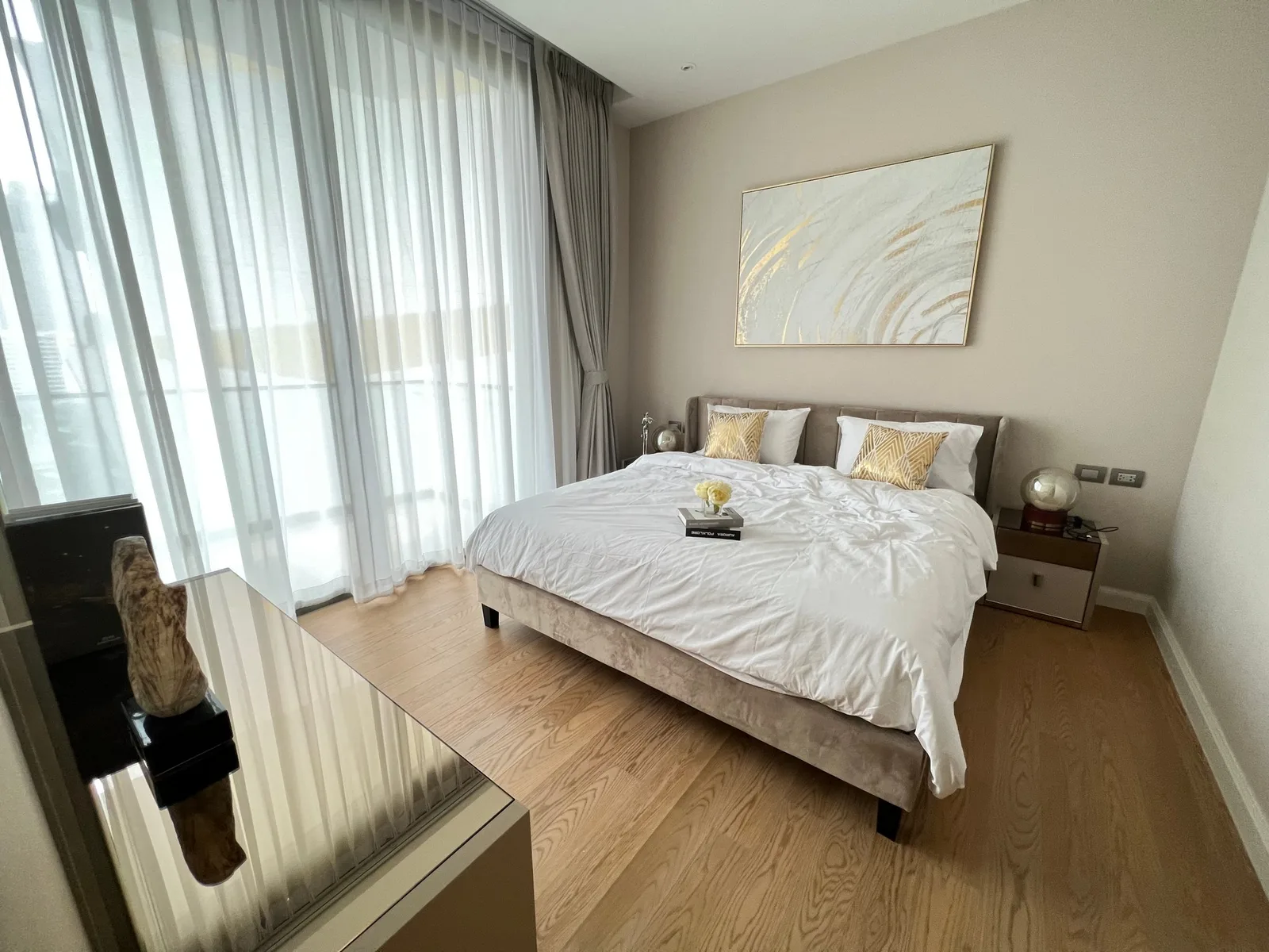 Magnolias Waterfront Residences — photo 4