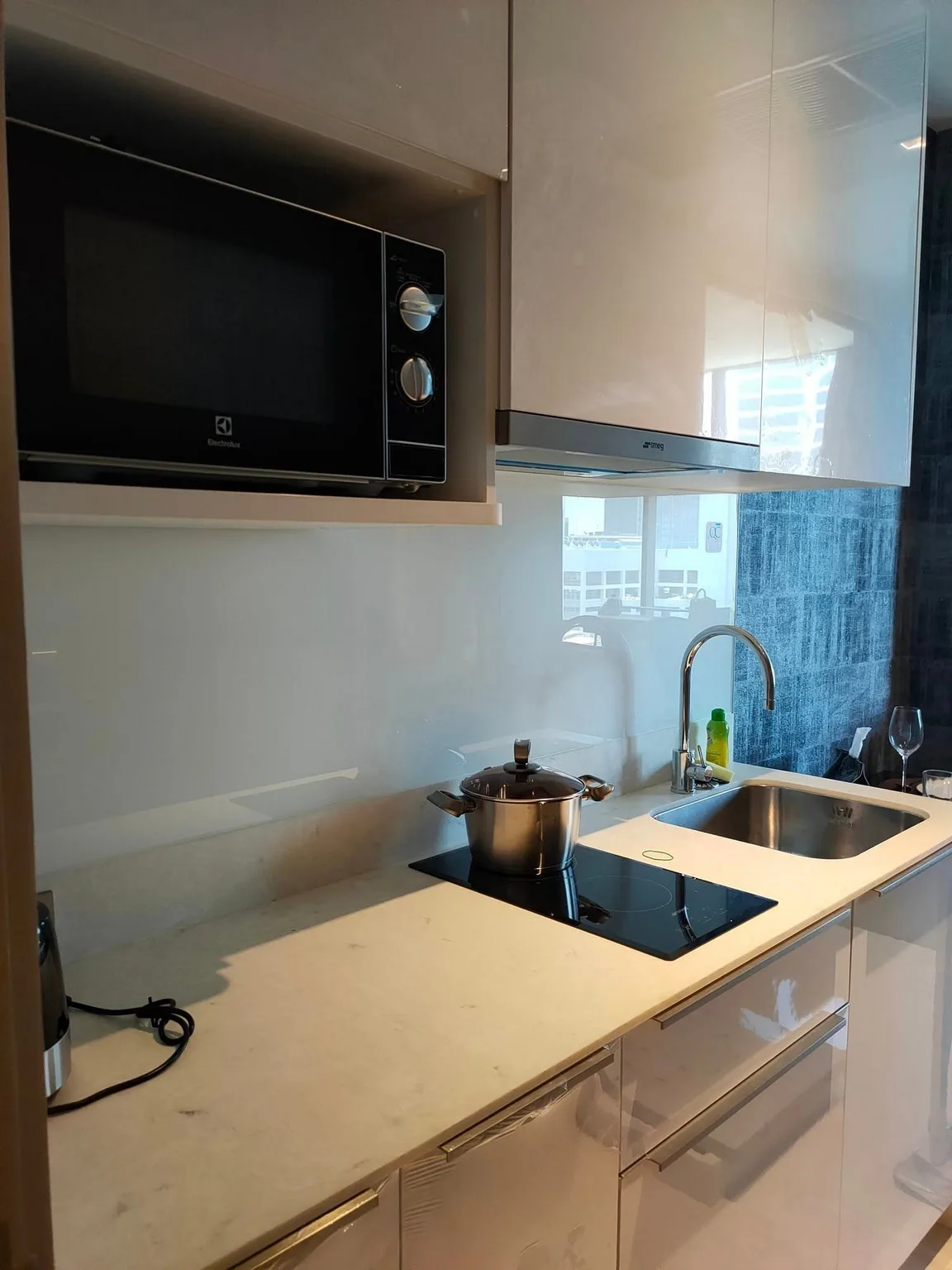Ashton Silom — photo 9