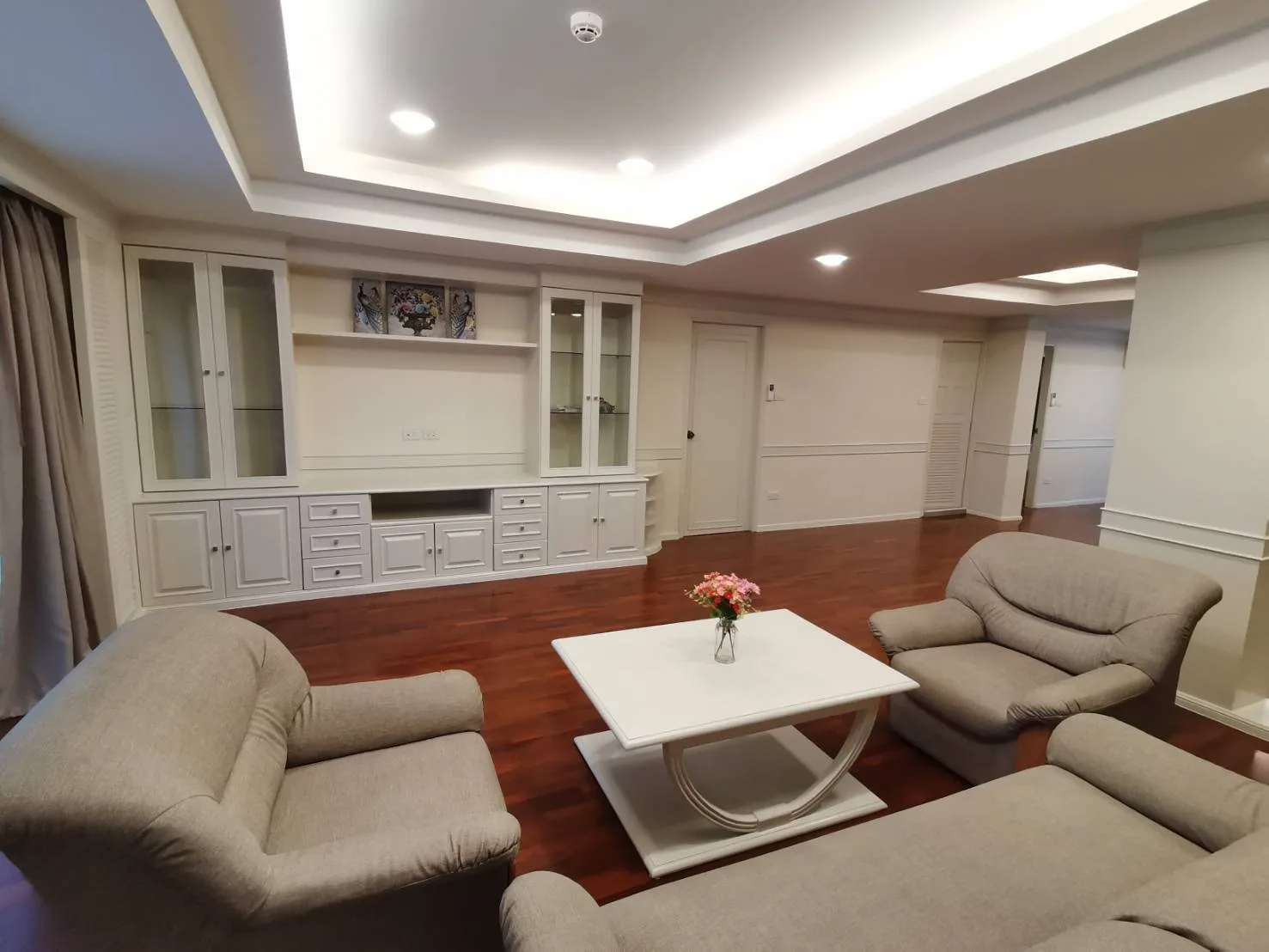 M Tower Apartment — photo 2
