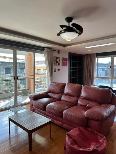 Sompob House