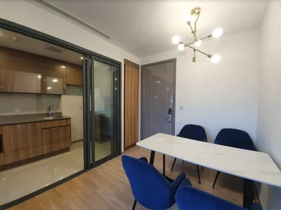Taka Haus Ekamai 12