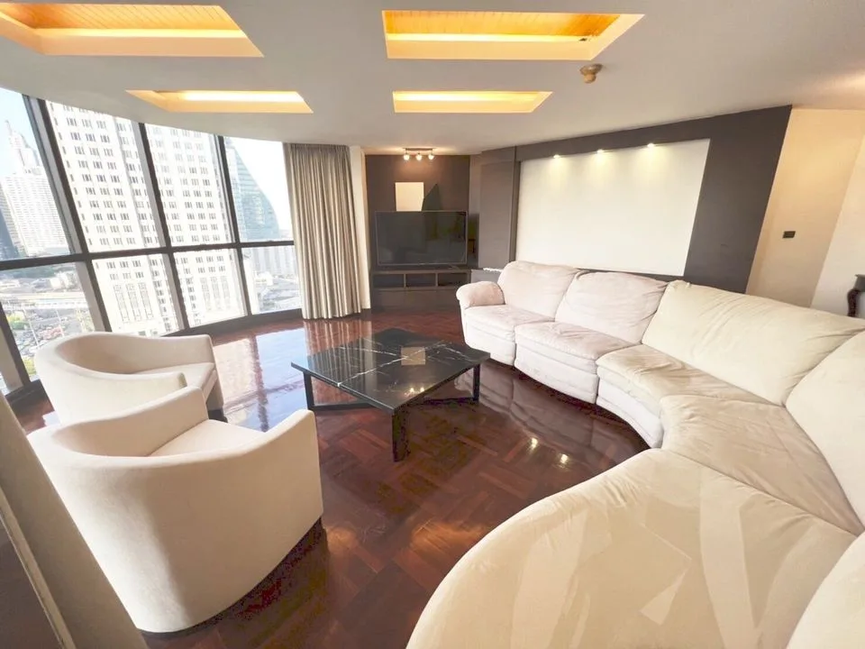 City Lakes Tower Sukhumvit 16 — photo 2