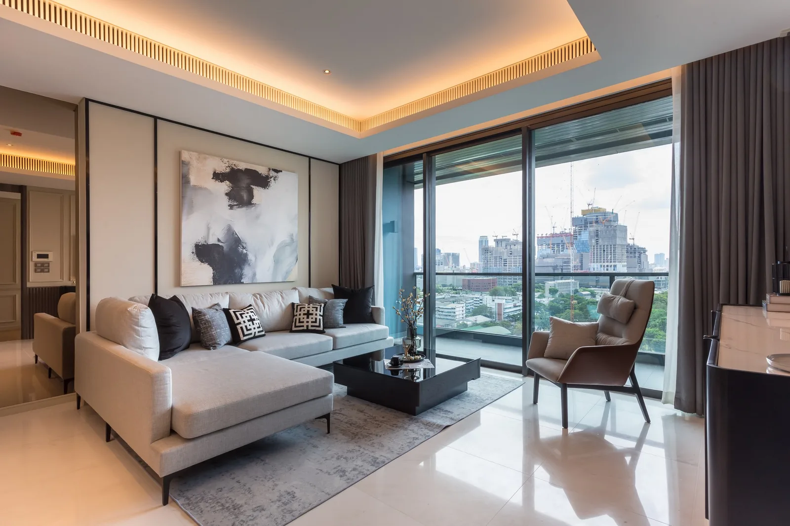 Sindhorn Tonson — photo 1