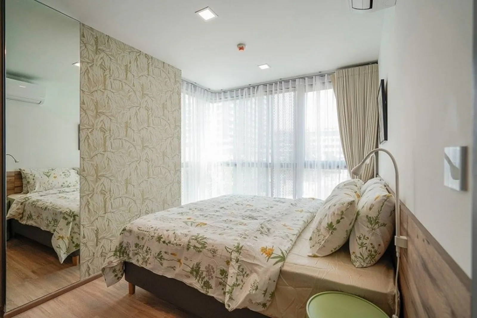 Taka Haus Ekamai 12 — photo 12