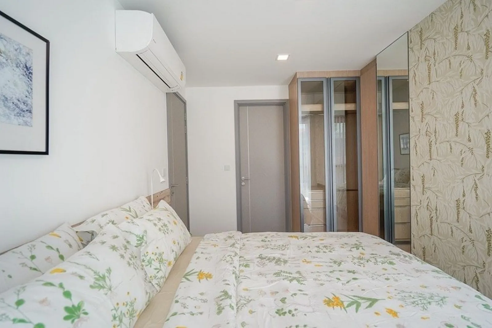 Taka Haus Ekamai 12 — photo 15