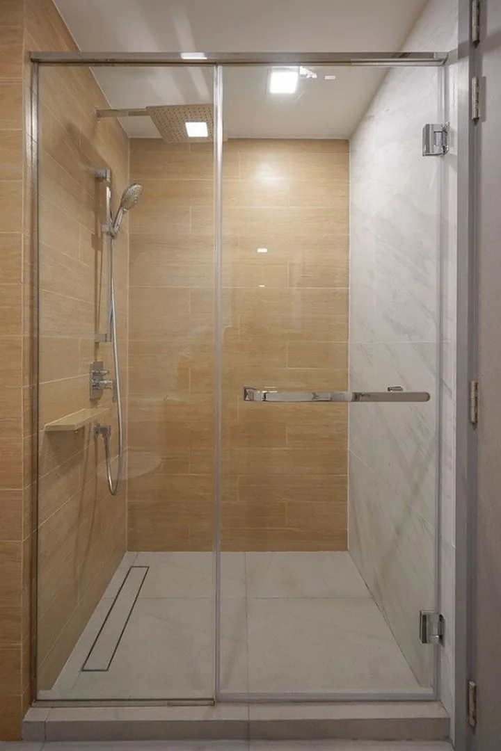 Taka Haus Ekamai 12 — photo 18