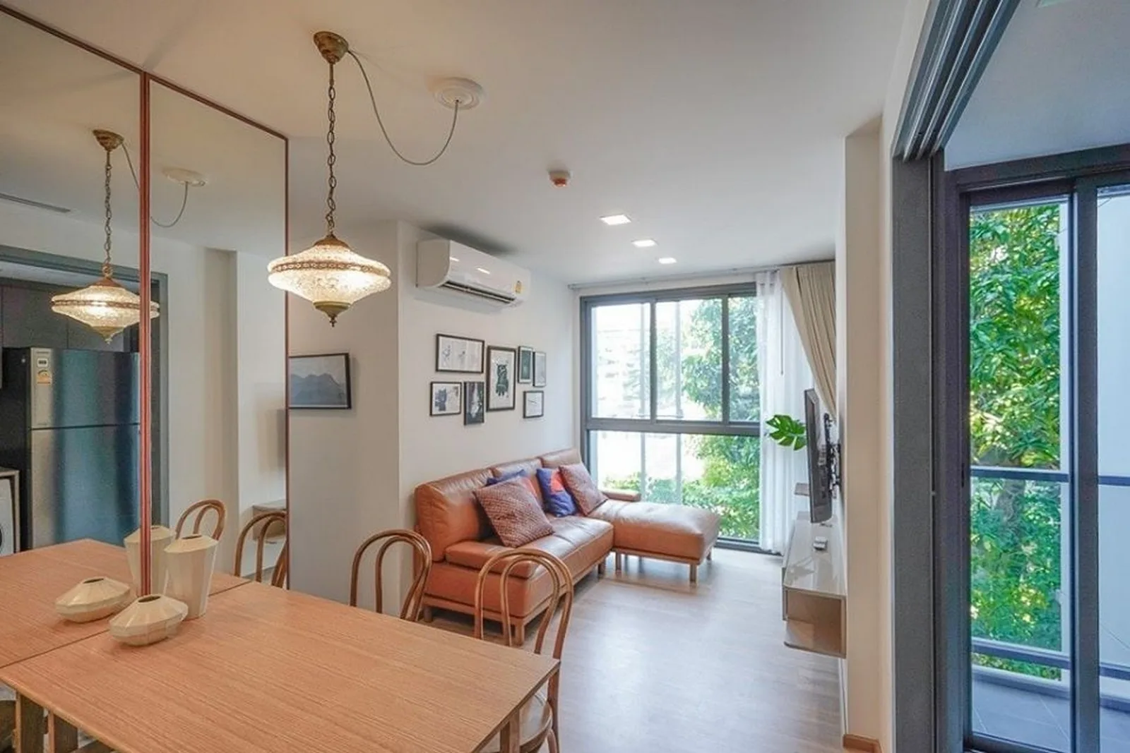 Taka Haus Ekamai 12 — photo 3