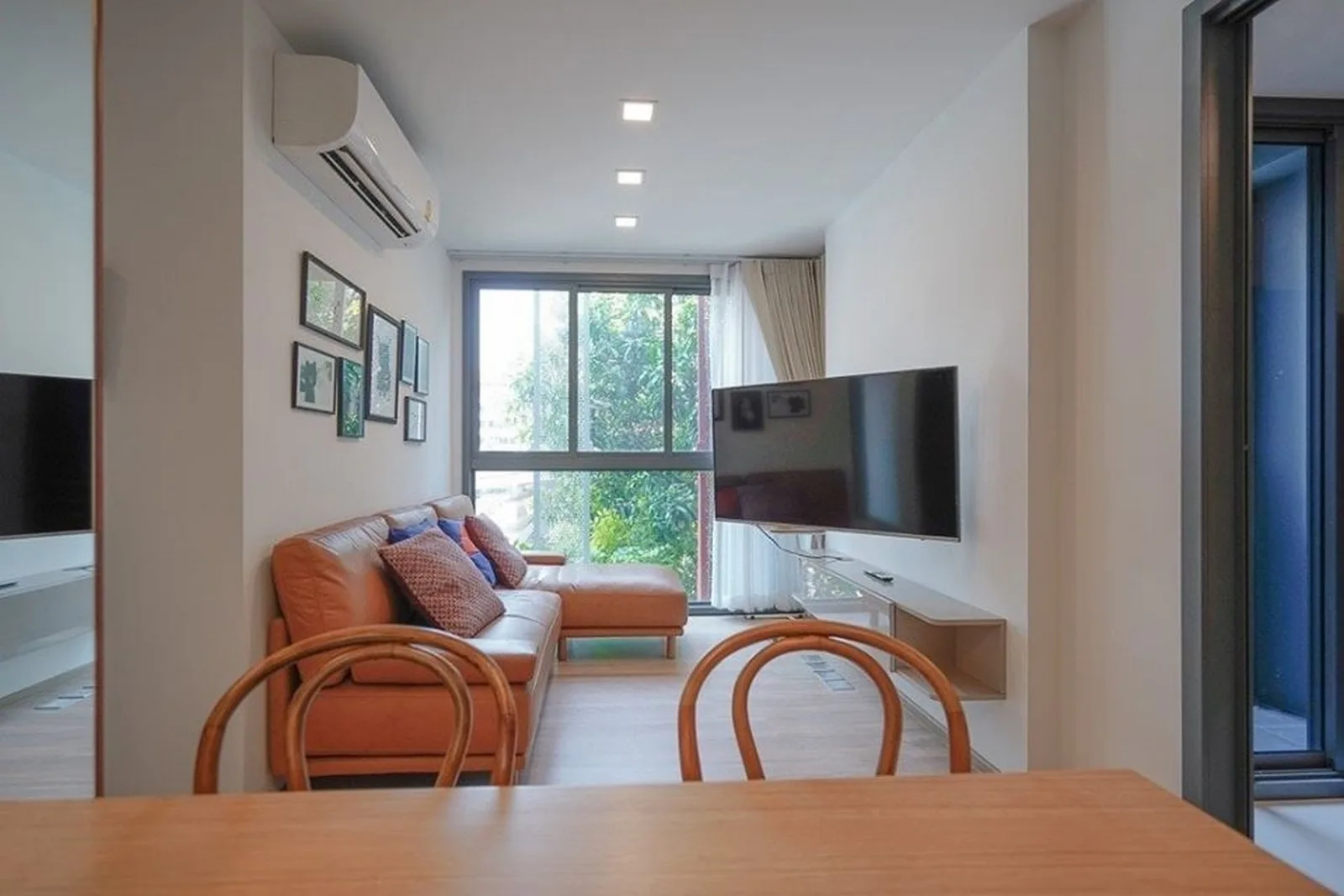 Taka Haus Ekamai 12 — photo 4
