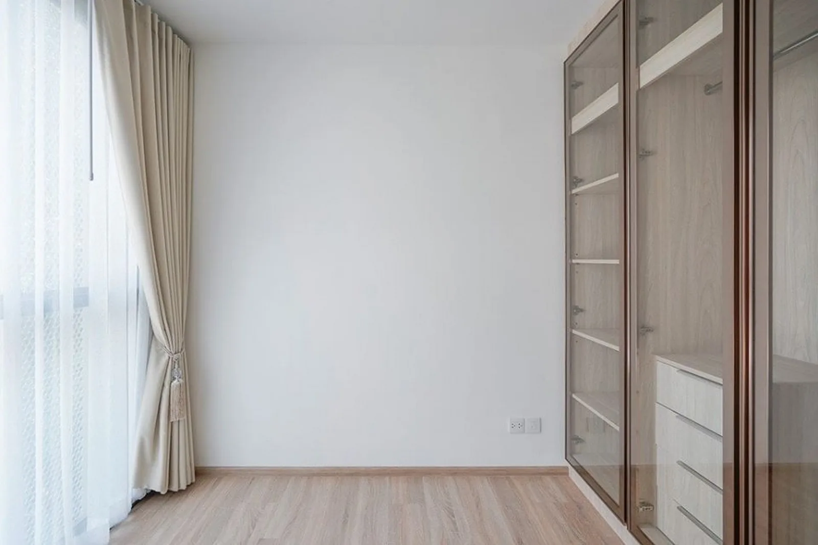 Taka Haus Ekamai 12 — photo 5