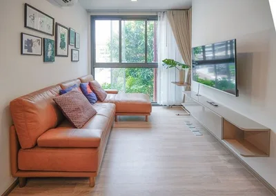 Taka Haus Ekamai 12
