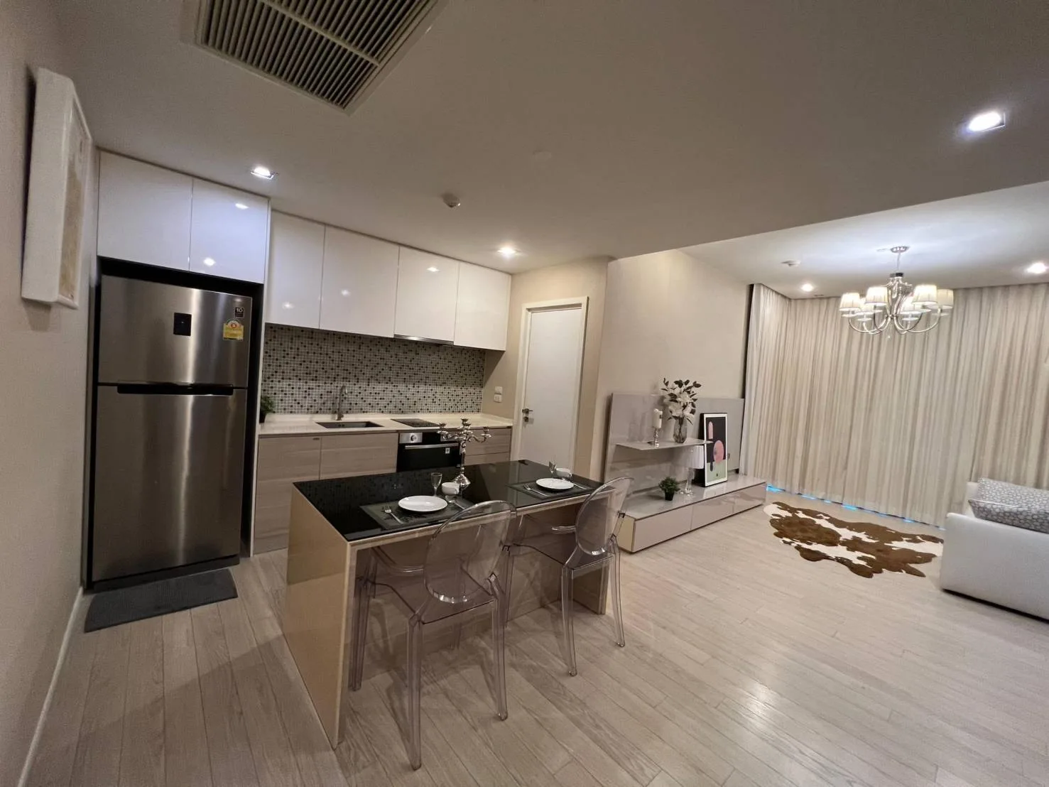 The Room Sukhumvit 21 — photo 2