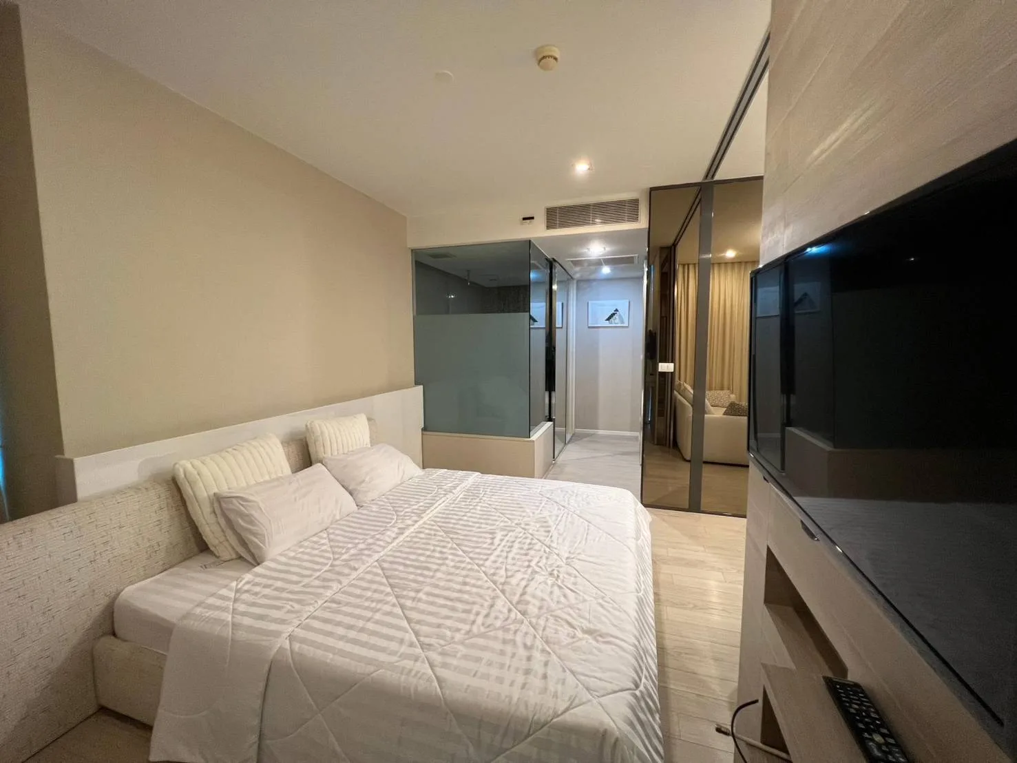 The Room Sukhumvit 21 — photo 3