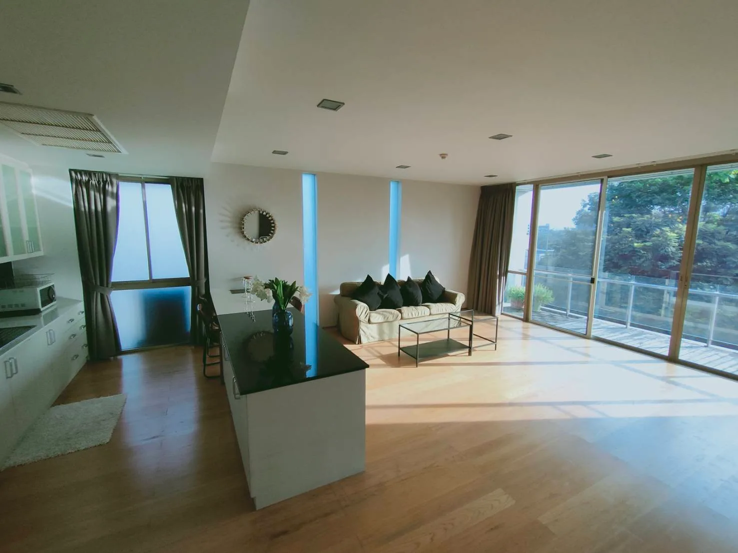 Ficus Lane — photo 4