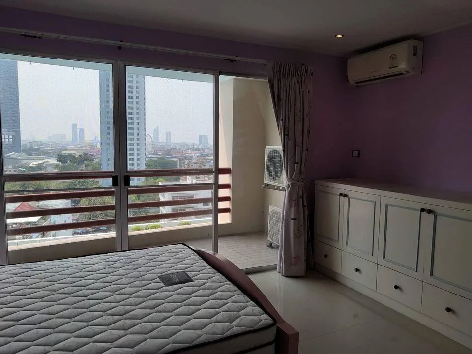 Master View Executive Place — photo 17