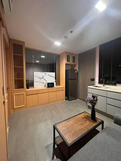 A Space I.d. Asoke - Ratchada