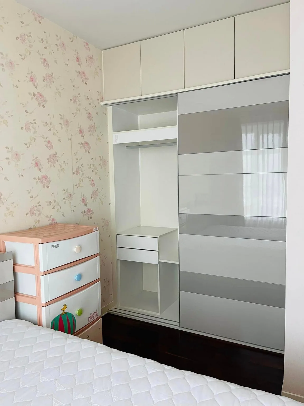 Circle Condominium — photo 4