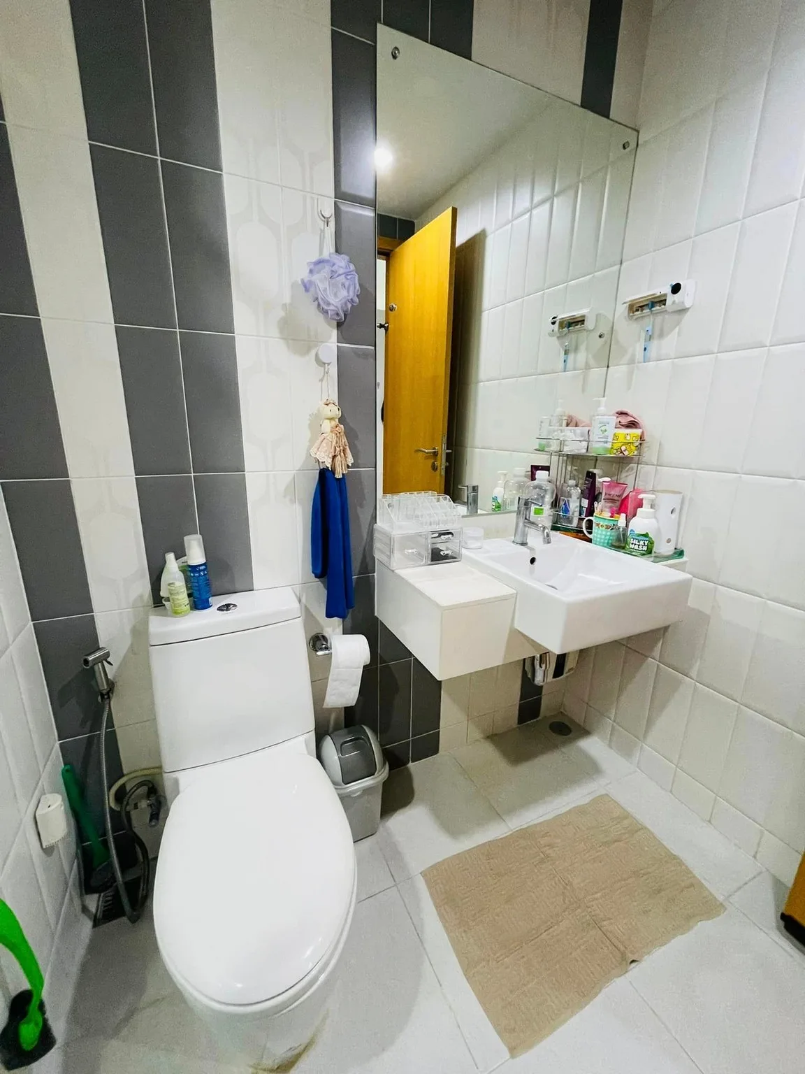 Circle Condominium — photo 8