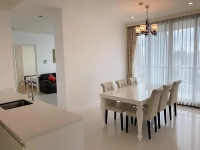 Aguston Sukhumvit 22