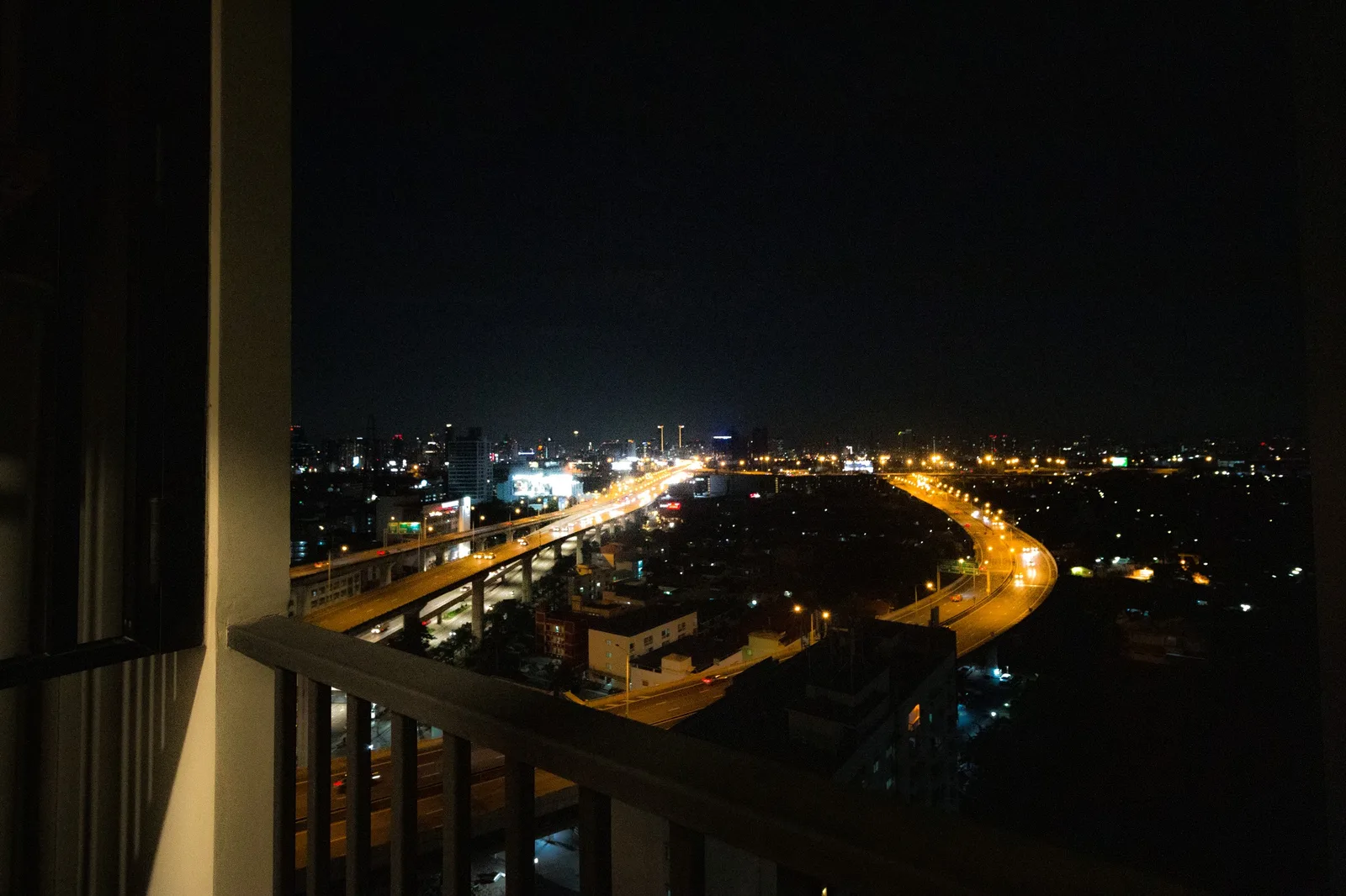 The Base Rama 9 - Ramkhamhaeng — photo 13