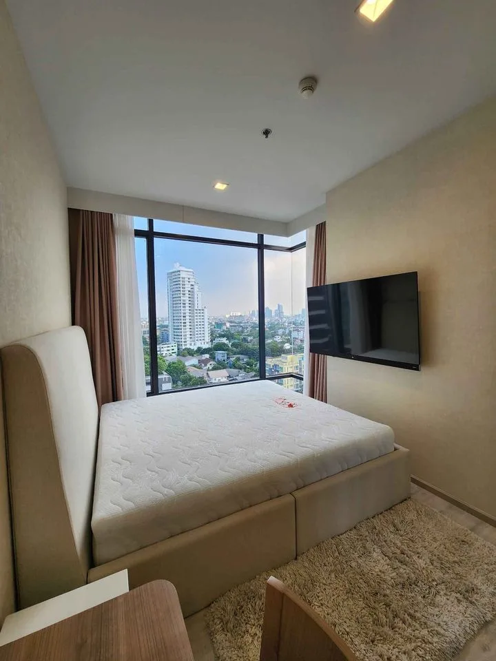 M Thonglor 10 — photo 6