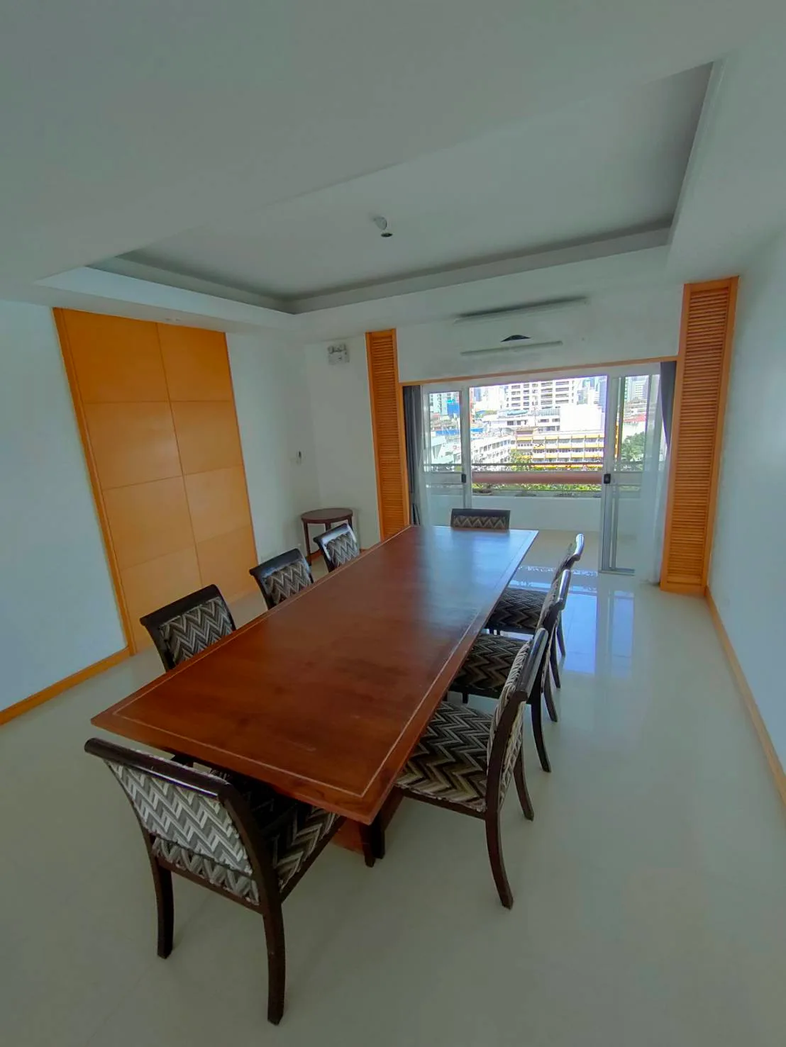 Esmeralda Apartments — photo 4