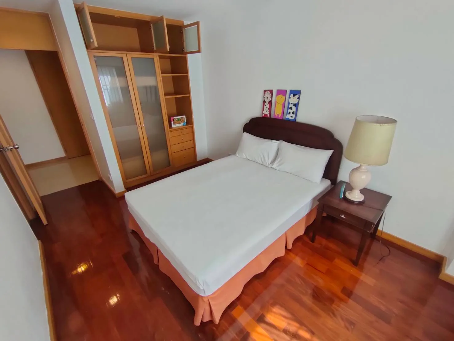 Esmeralda Apartments — photo 4