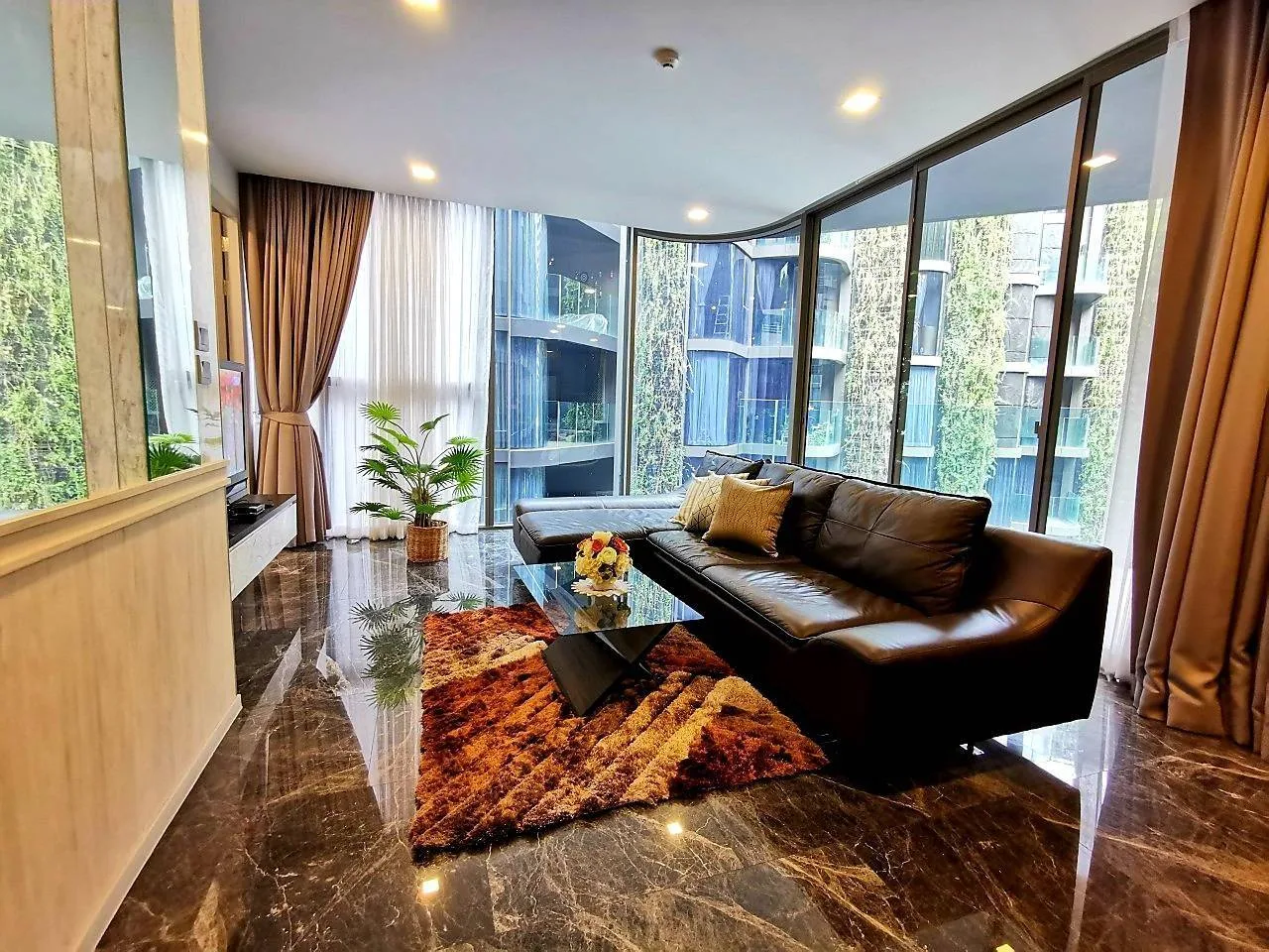 Ashton Residence 41 — photo 1