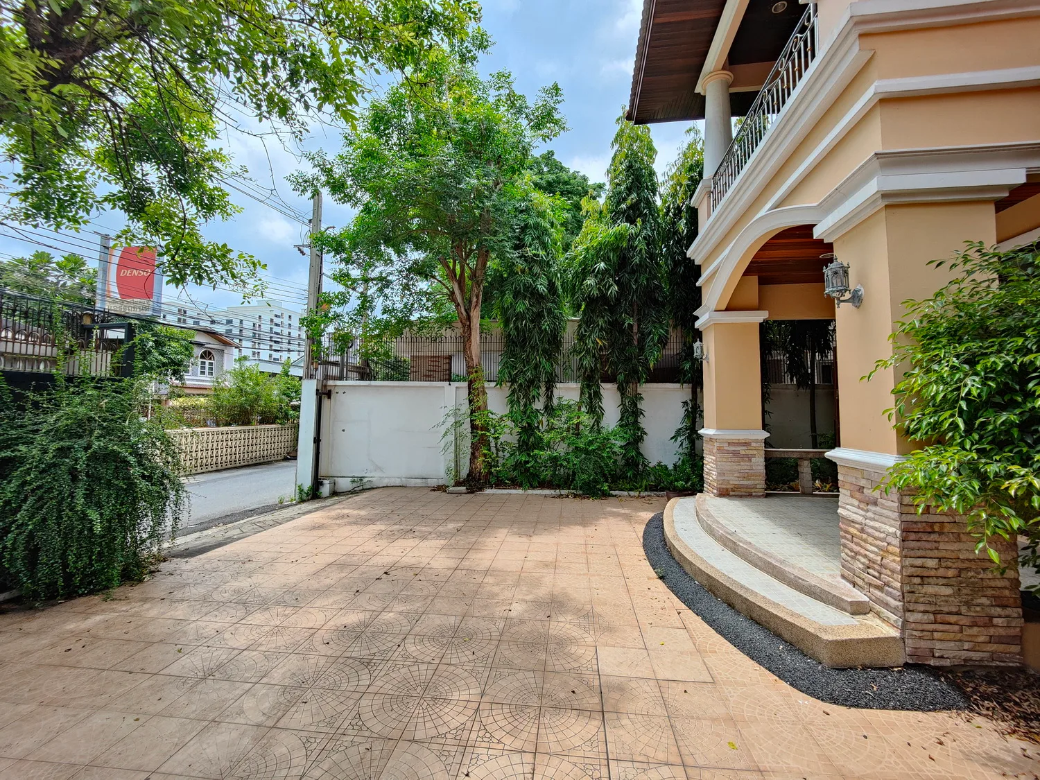 Single House Charoen Mit 25 — photo 3